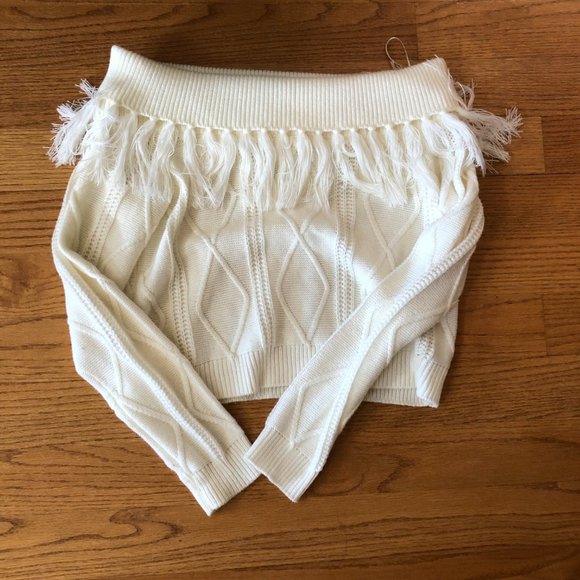 Endless Rose Fringe Sweater - Picture 3 of 4